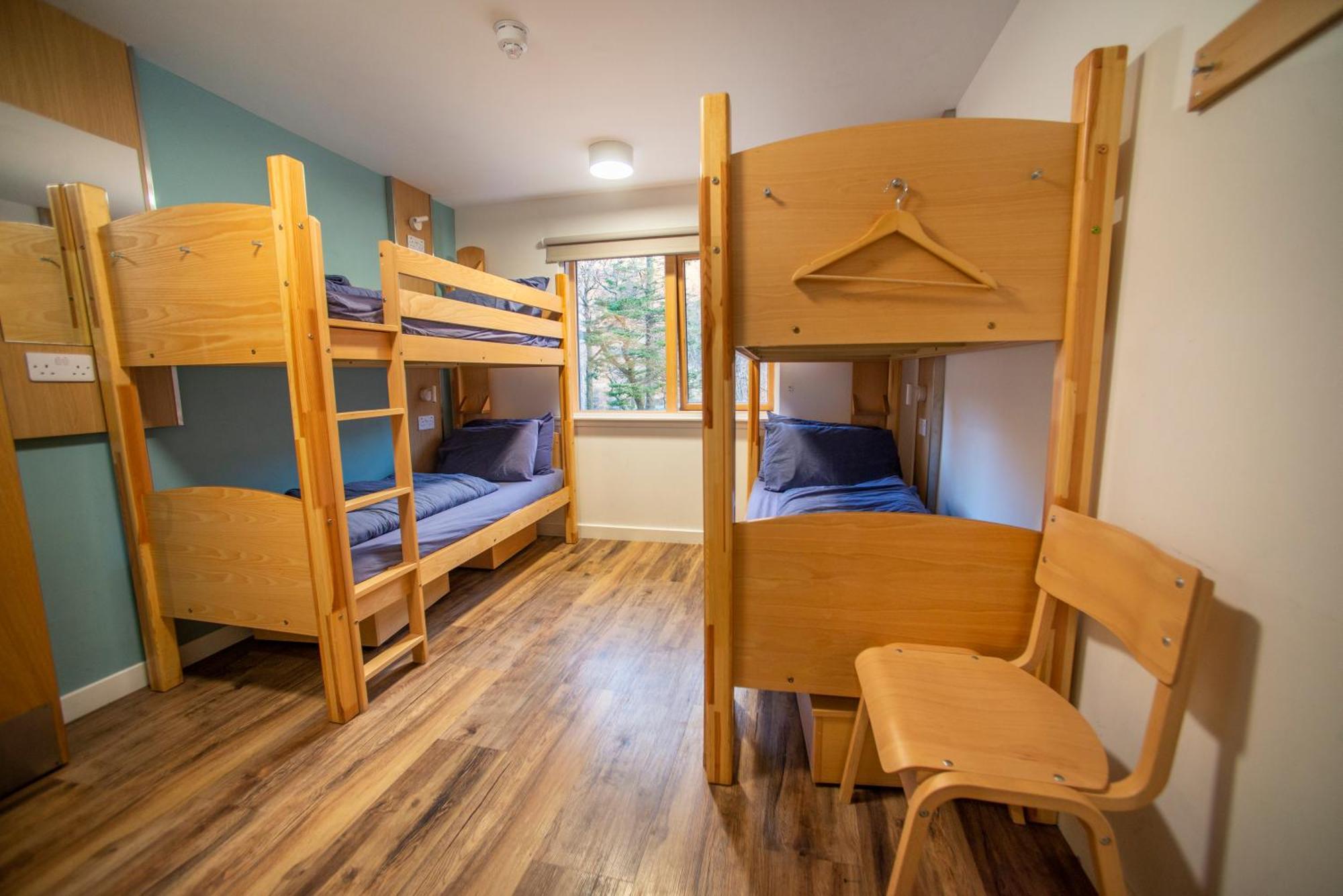 Glen Nevis Youth Hostel Fort William Exterior photo A bunk room at the hostel