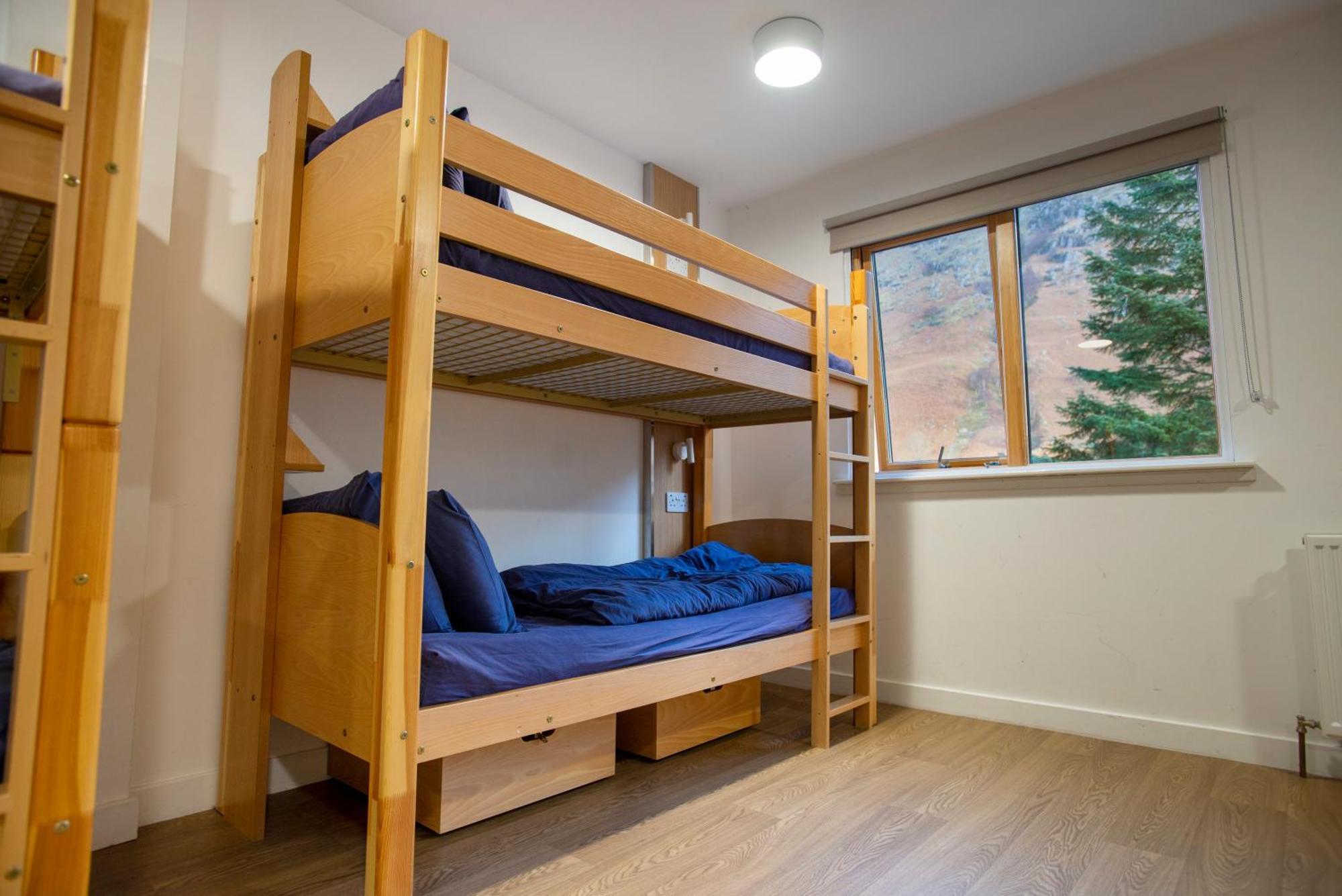 Glen Nevis Youth Hostel Fort William Exterior photo A bunk bed